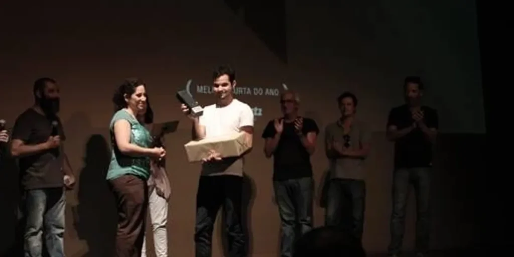 Nuno Sa Pessoa receiving an award